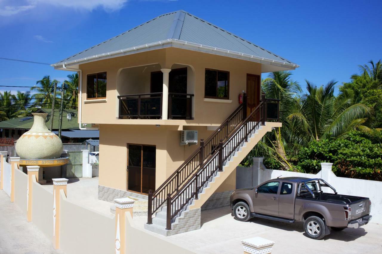 Stone Self Catering Apartment Grand Anse  Exteriör bild