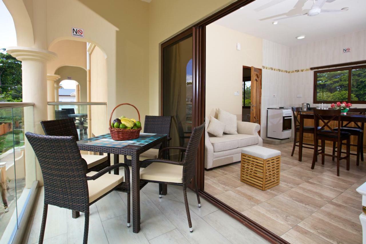 Stone Self Catering Apartment Grand Anse  Exteriör bild